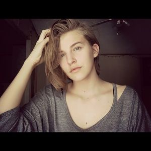 Meet your Posher, Kelly